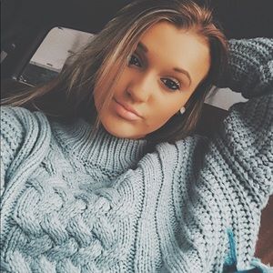 Meet your Posher, Hhaley